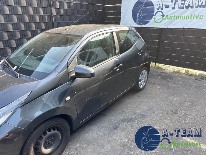 Toyota Aygo 1.0 12V VVT-i Vehículo de desguace (2015, Gris)