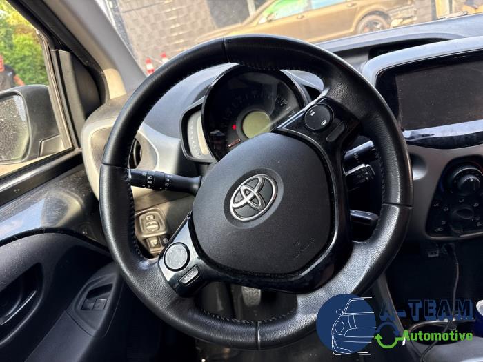 Toyota Aygo 1.0 12V VVT-i Vehículo de desguace (2015, Gris)