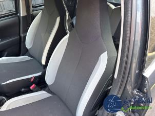 Toyota Aygo 1.0 12V VVT-i Vehículo de desguace (2015, Gris)