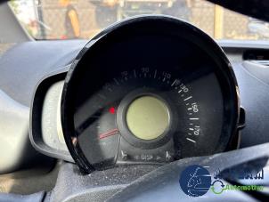Toyota Aygo 1.0 12V VVT-i Vehículo de desguace (2015, Gris)