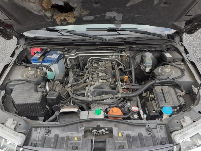 Suzuki Grand Vitara II 2.4 16V Épave (2008, Gris)
