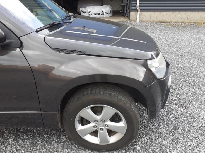Suzuki Grand Vitara II 2.4 16V Épave (2008, Gris)