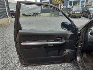 Suzuki Grand Vitara II 2.4 16V Épave (2008, Gris)