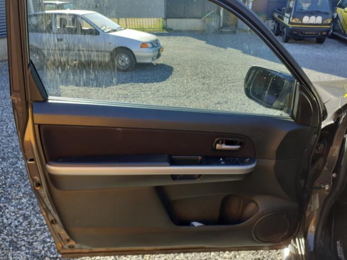 Suzuki Grand Vitara II 2.4 16V Skrotfordon (2008, GRIJS)