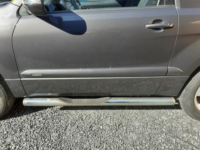 Suzuki Grand Vitara II 2.4 16V Skrotfordon (2008, GRIJS)