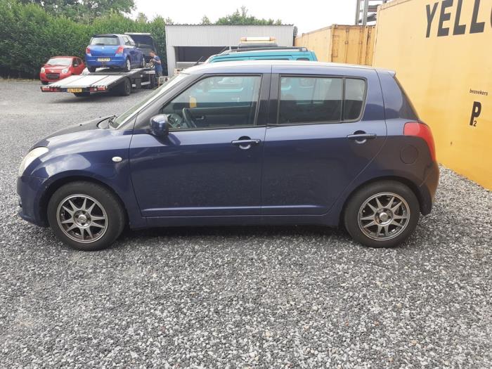 Suzuki Swift 1.3 VVT 16V Épave (2005, Bleu)