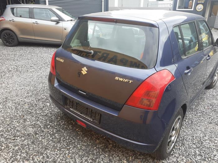 Suzuki Swift 1.3 VVT 16V Épave (2005, Bleu)