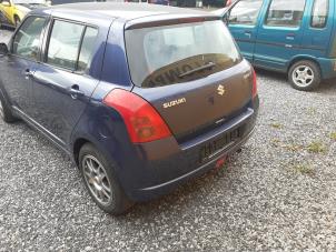 Suzuki Swift 1.3 VVT 16V Épave (2005, Bleu)