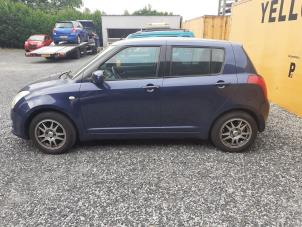 Suzuki Swift 1.3 VVT 16V Épave (2005, Bleu)