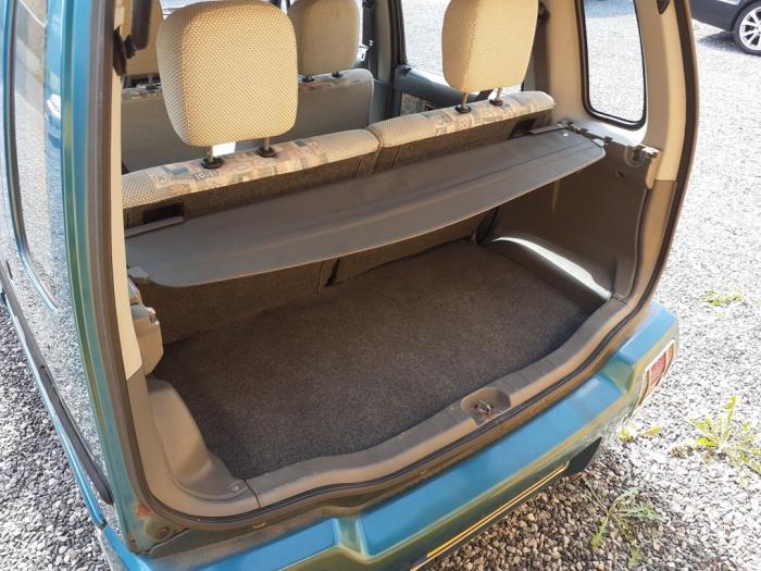 Suzuki Wagon-R+ 1.0 16V Vehículo de desguace (1998, Verde)