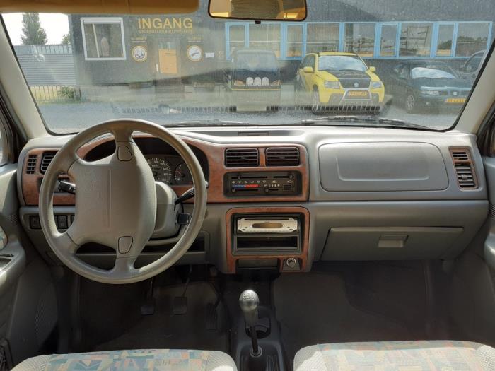 Suzuki Wagon-R+ 1.0 16V Vehículo de desguace (1998, Verde)