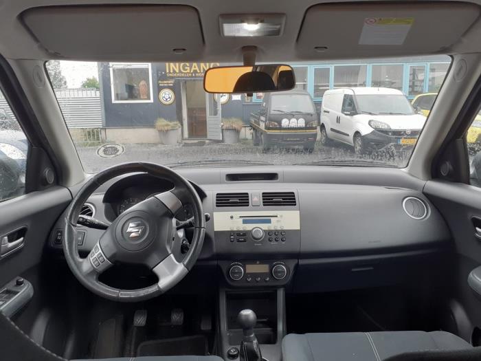 Suzuki Swift 1.3 VVT 16V Épave (2009, Bleu)
