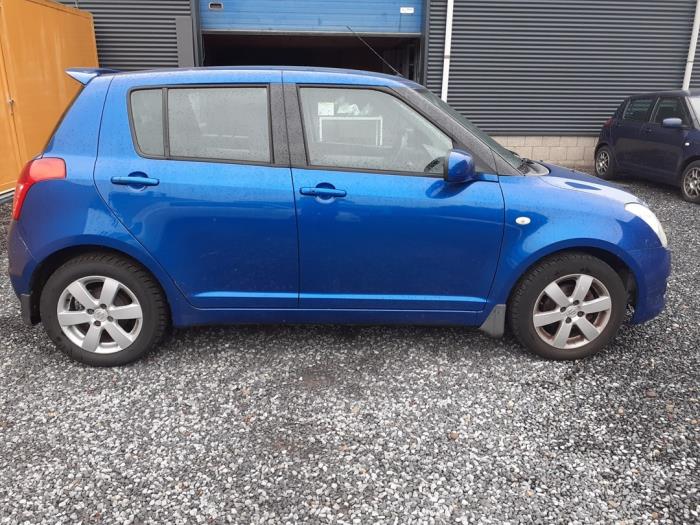 Suzuki Swift 1.3 VVT 16V Épave (2009, Bleu)