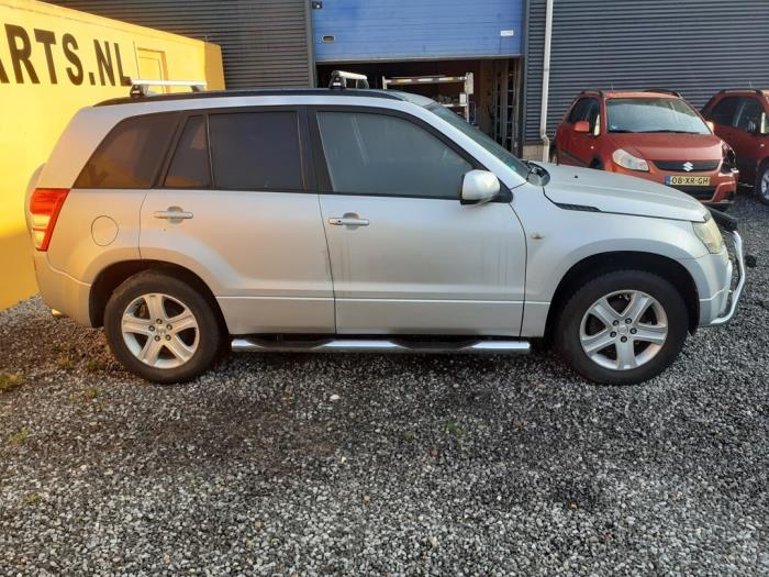 Suzuki Grand Vitara II 2.0 16V Salvage vehicle (2006)
