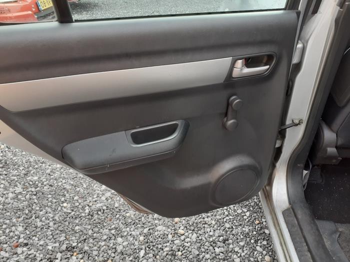 Suzuki Swift 1.3 VVT 16V Schrottauto (2005, Grau)