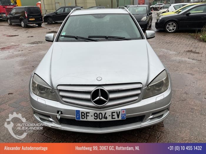 Mercedes C Estate 2.2 C-200 CDI 16V BlueEFFICIENCY Épave (2010, Gris)