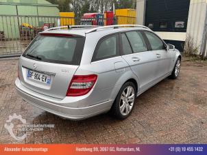 Mercedes C Estate 2.2 C-200 CDI 16V BlueEFFICIENCY Épave (2010, Gris)