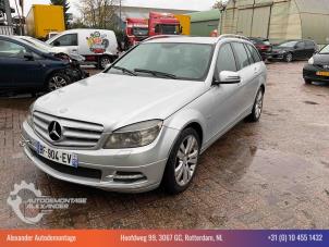 Mercedes C Estate 2.2 C-200 CDI 16V BlueEFFICIENCY Épave (2010, Gris)