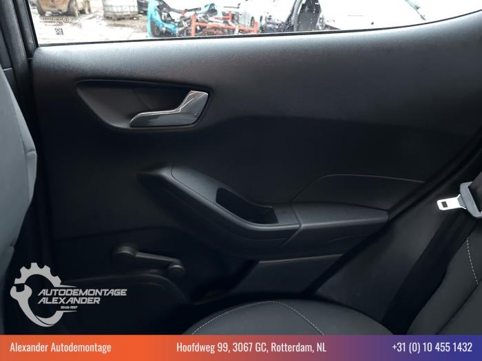 Ford Fiesta 7 1.5 TDCi 85 Vehículo de desguace (2018, Oscuro, Gris)