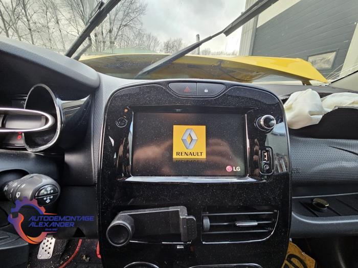 Renault Clio IV 1.6 Turbo 16V RS 200 EDC Samochód złomowany (2013, Zólty)