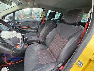 Renault Clio IV 1.6 Turbo 16V RS 200 EDC Samochód złomowany (2013, Zólty)