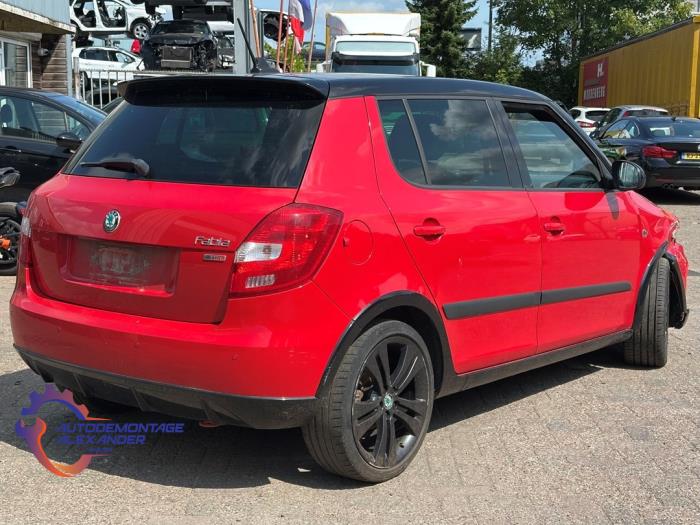 Skoda Fabia II 1.6 TDI 16V 105 Vehículo de desguace (2013, Rojo)