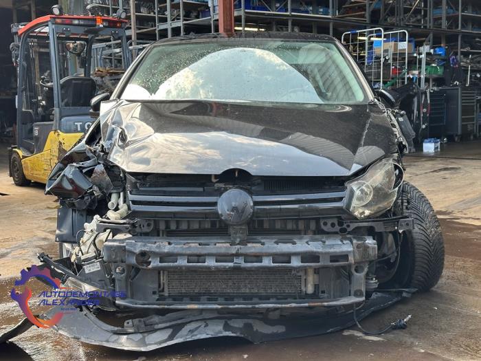 Volkswagen Golf VI 1.6 TDI 16V Skrotfordon (2011, ZWART)