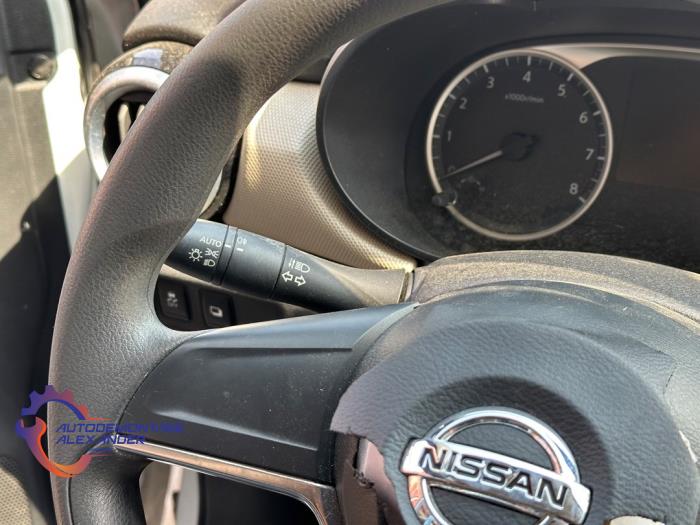 Nissan Micra 1.0 12V Épave (2017, Blanc)