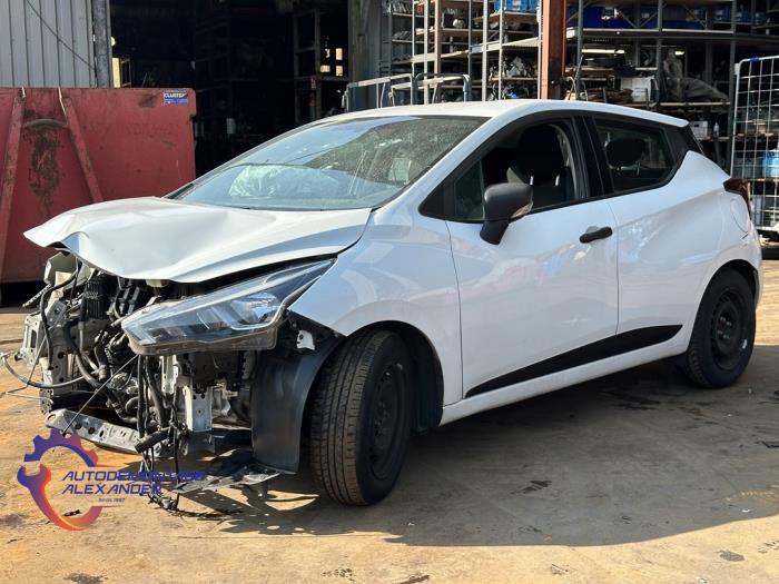 Nissan Micra 1.0 12V Épave (2017, Blanc)