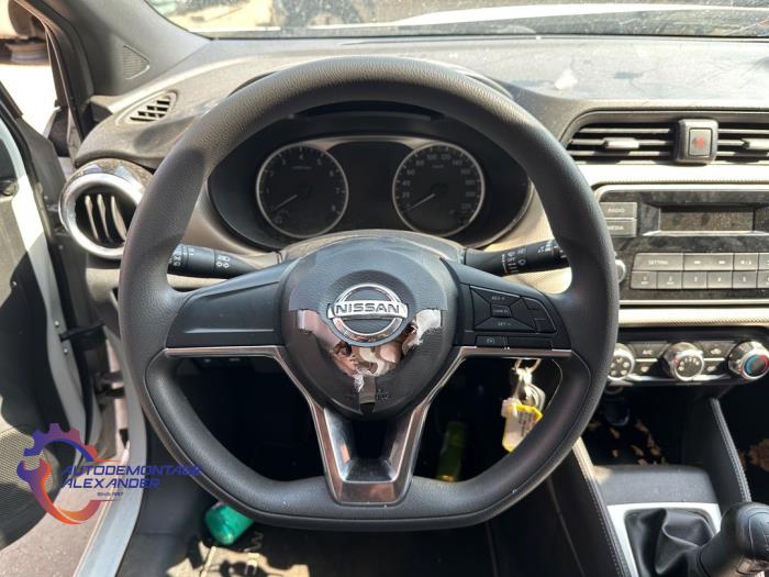 Nissan Micra 1.0 12V Épave (2017, Blanc)