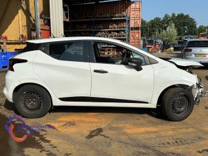 Nissan Micra 1.0 12V Épave (2017, Blanc)