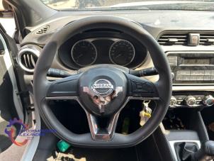 Nissan Micra 1.0 12V Épave (2017, Blanc)