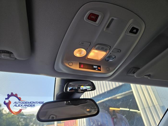 Citroen SpaceTourer 2.0 Blue HDI 150 Épave (2018, Gris)