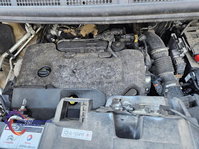 Citroen SpaceTourer 2.0 Blue HDI 150 Épave (2018, Gris)