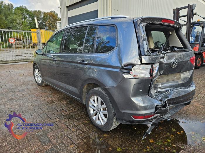 Volkswagen Touran 1.6 TDI SCR BlueMotion Technology Salvage vehicle (2017, Gray)