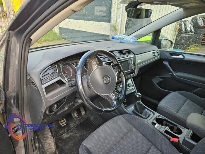Volkswagen Touran 1.6 TDI SCR BlueMotion Technology Salvage vehicle (2017, Gray)