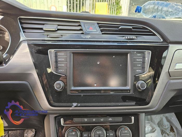 Volkswagen Touran 1.6 TDI SCR BlueMotion Technology Salvage vehicle (2017, Gray)