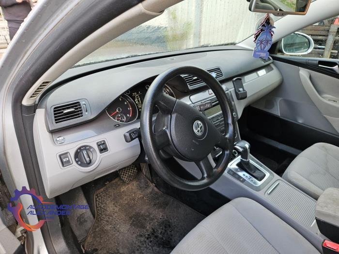 Volkswagen Passat 1.4 TSI 16V Salvage vehicle (2010, Silver)