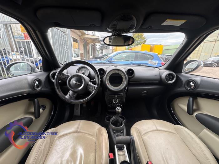 Mini Countryman 1.6 Cooper D Schrottauto (2011, Grün)