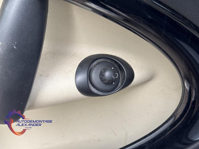 Mini Countryman 1.6 Cooper D Schrottauto (2011, Grün)