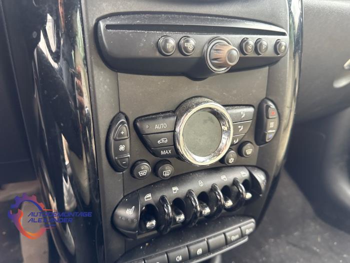 Mini Countryman 1.6 Cooper D Schrottauto (2011, Grün)
