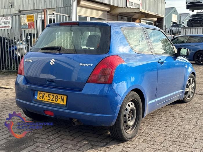 Suzuki Swift 1.3 VVT 16V Samochód złomowany (2005, Niebieski)