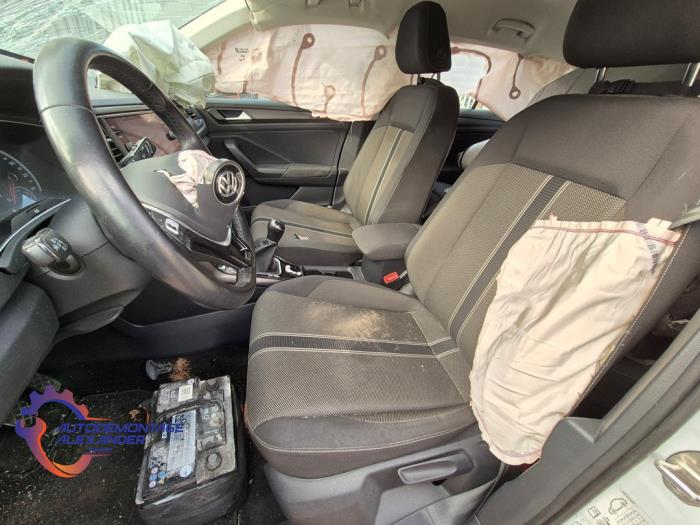 Volkswagen T-Roc 1.0 TSI 12V BlueMotion Vehículo de desguace (2018, Blanco)