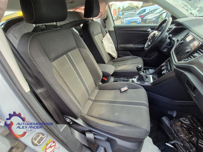 Volkswagen T-Roc 1.0 TSI 12V BlueMotion Vehículo de desguace (2018, Blanco)