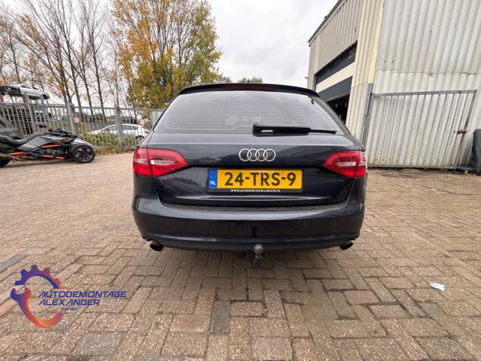 Audi A4 Avant 1.8 TFSI 16V Schrottauto (2012, Blau)