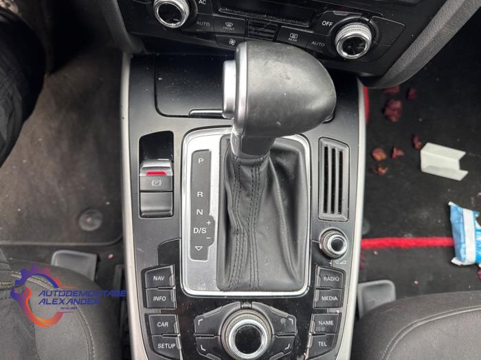 Audi A4 Avant 1.8 TFSI 16V Schrottauto (2012, Blau)