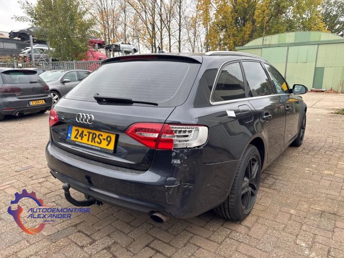 Audi A4 Avant 1.8 TFSI 16V Schrottauto (2012, Blau)