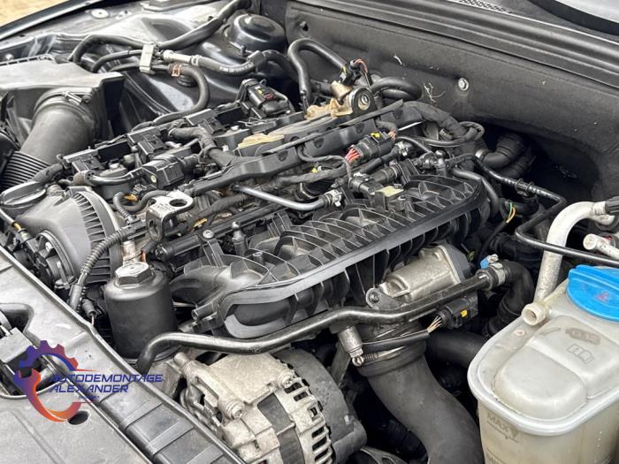 Audi A4 Avant 1.8 TFSI 16V Schrottauto (2012, Blau)