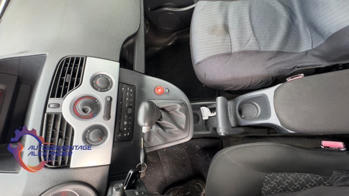 Renault Kangoo Express ZE Skrotfordon (2012)