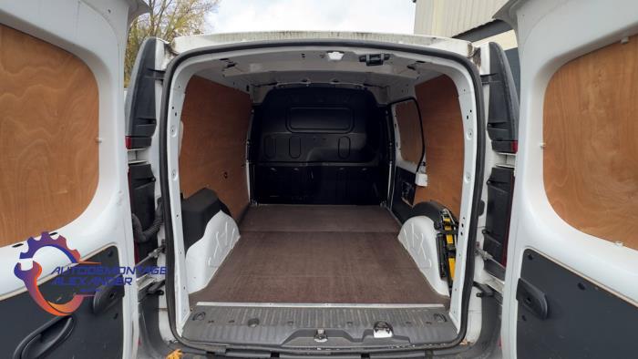 Renault Kangoo Express ZE Skrotfordon (2012)